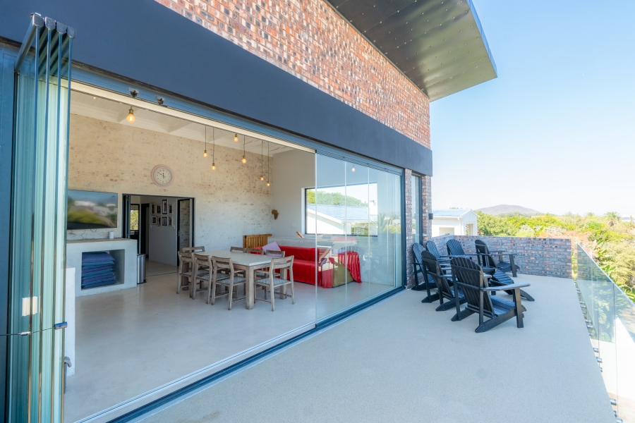 5 Bedroom Property for Sale in Van Riebeeckstrand Western Cape